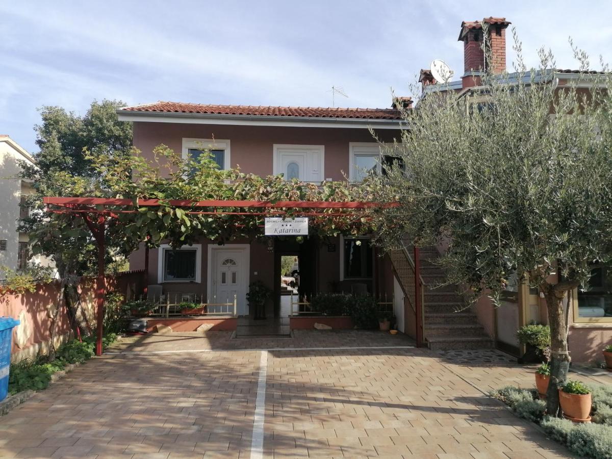 Kadumi Rooms Katarina מראה חיצוני תמונה