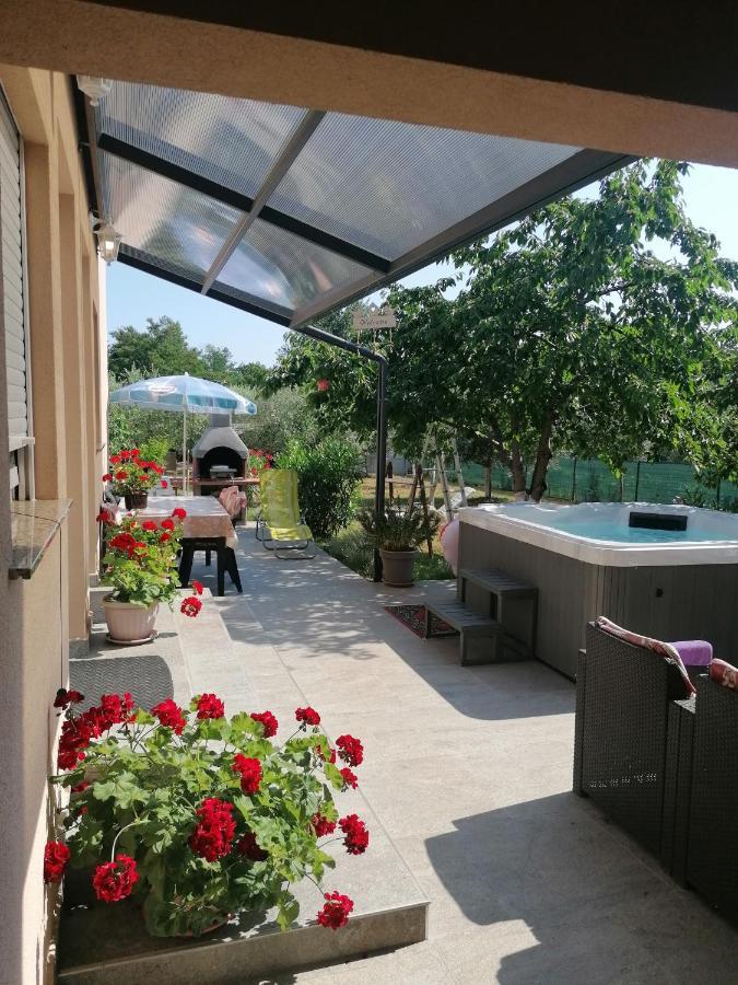 Kadumi Rooms Katarina מראה חיצוני תמונה