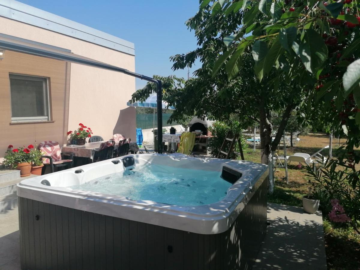 Kadumi Rooms Katarina מראה חיצוני תמונה