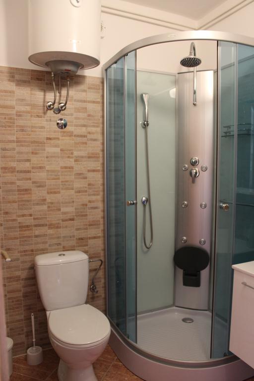 Kadumi Rooms Katarina חדר תמונה
