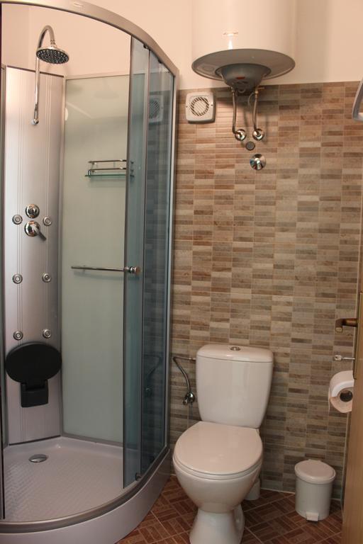 Kadumi Rooms Katarina מראה חיצוני תמונה