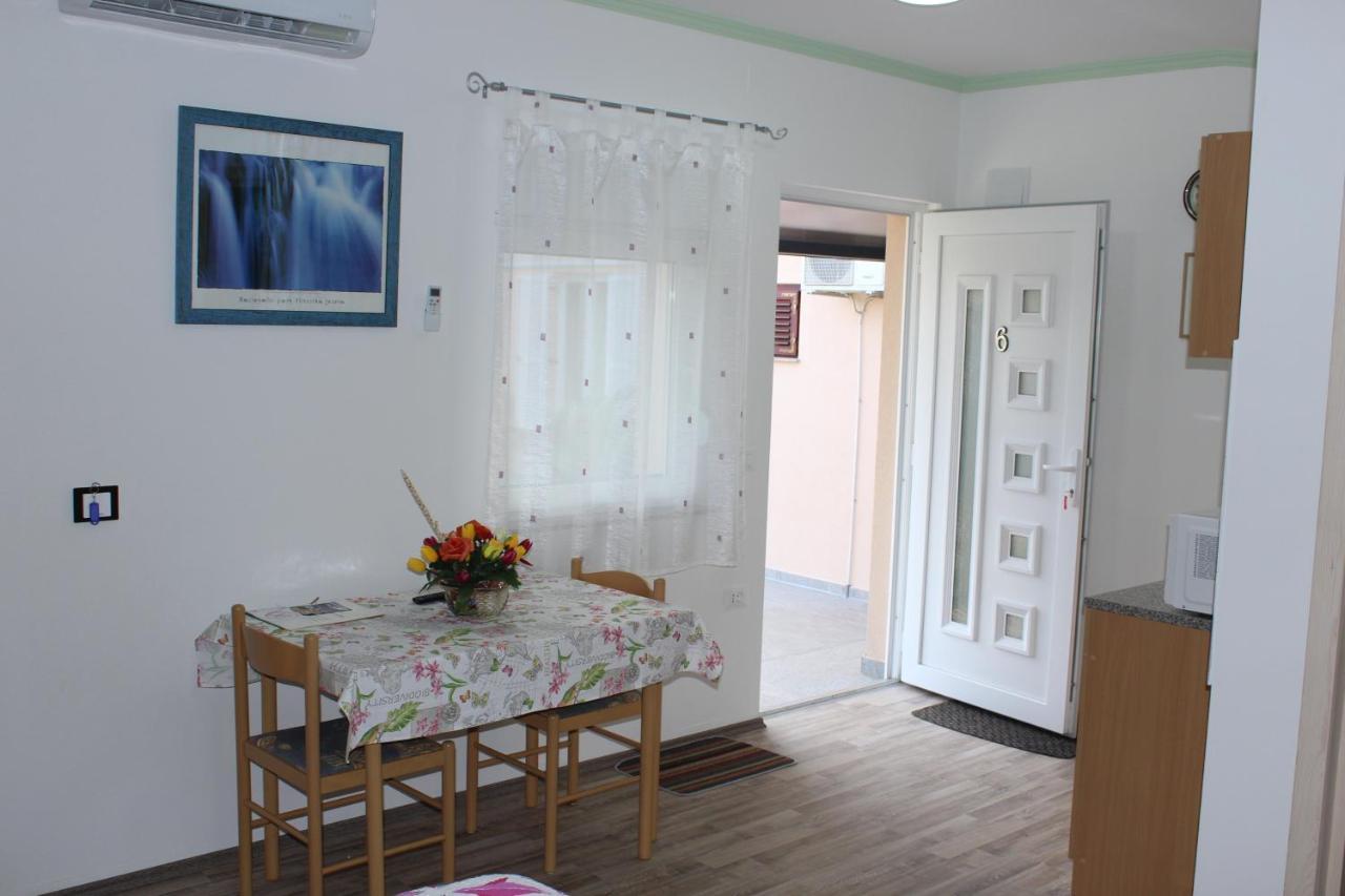 Kadumi Rooms Katarina מראה חיצוני תמונה
