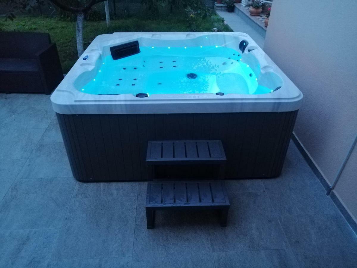 Kadumi Rooms Katarina מראה חיצוני תמונה